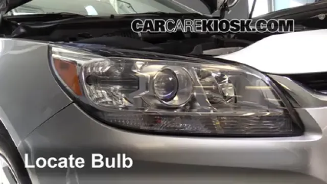 2016 Chevrolet Malibu Limited LT 2.5L 4 Cyl. Éclairage Feux de route (remplacer l'ampoule)